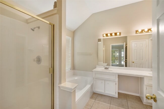 Building Photo - 22426 Bristolwood Ct