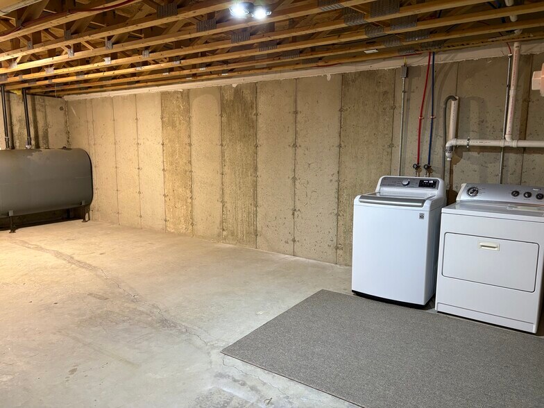 Basement - 1434 Ohio St