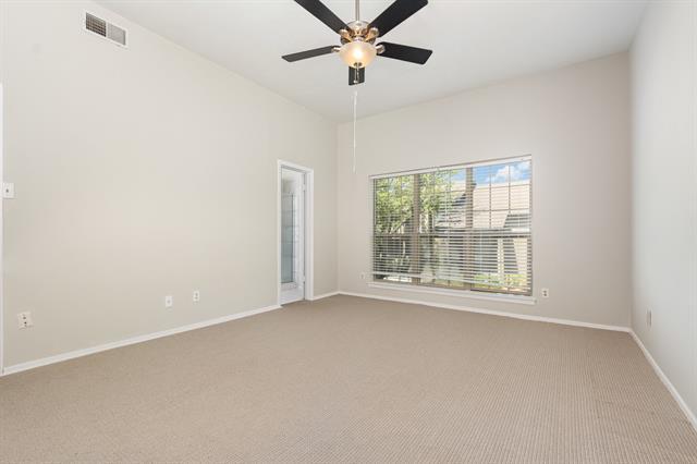 Building Photo - 10438 High Hollows Dr