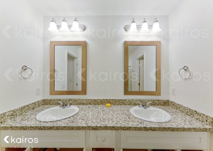 Building Photo - 11425 Camden Ct Cir