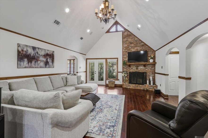 Building Photo - 6414 Highland Rd