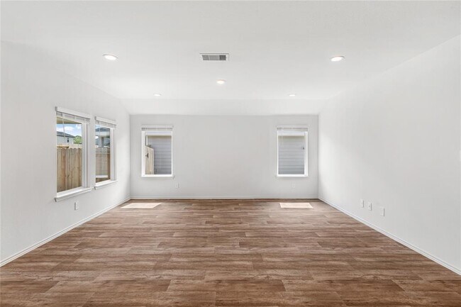 Building Photo - 5603 Poplar Rdg Ct