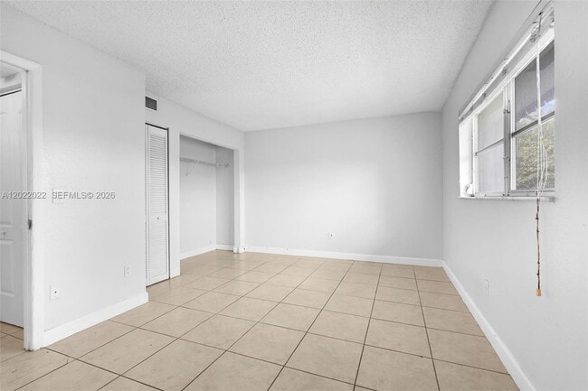 Building Photo - 400 NW 65th Ave