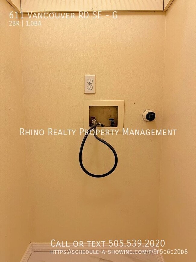 Building Photo - 611 Vancouver Rd SE