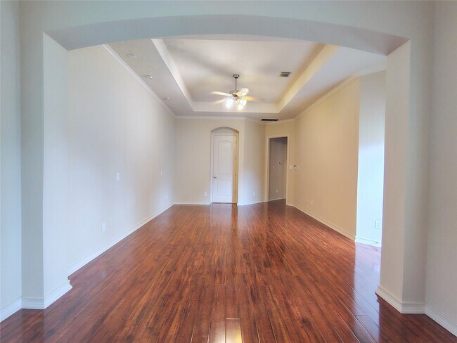 Building Photo - 5606 Grandwood Ln