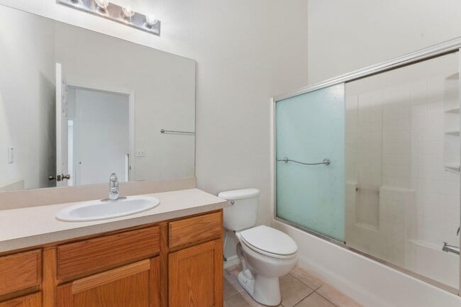 Building Photo - 595 52nd Ave N