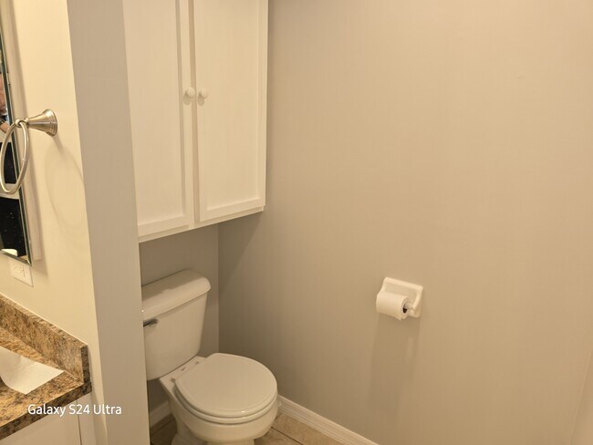 Building Photo - 2711 Nelson Rd N