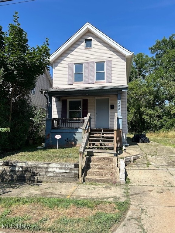 Primary Photo - 1392 Hart St