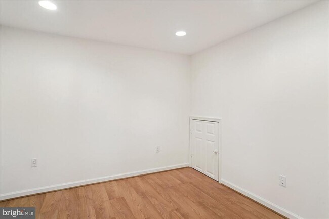 Building Photo - 10940 Brewer House Rd