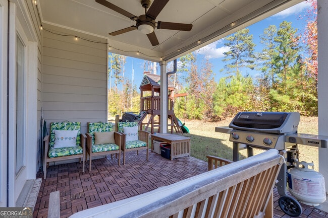 Building Photo - 411 Kinross Ln