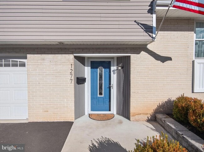 Building Photo - 1277 Beverly Rd