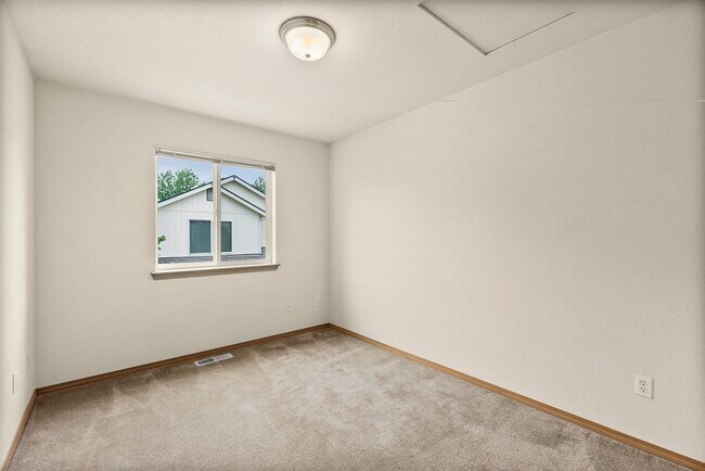 Building Photo - 4061 Galena St SE