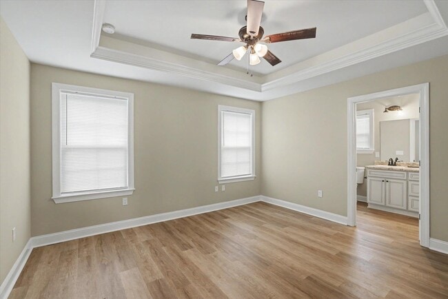 Building Photo - 28 Sudai St