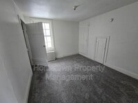 Building Photo - 108 S High St