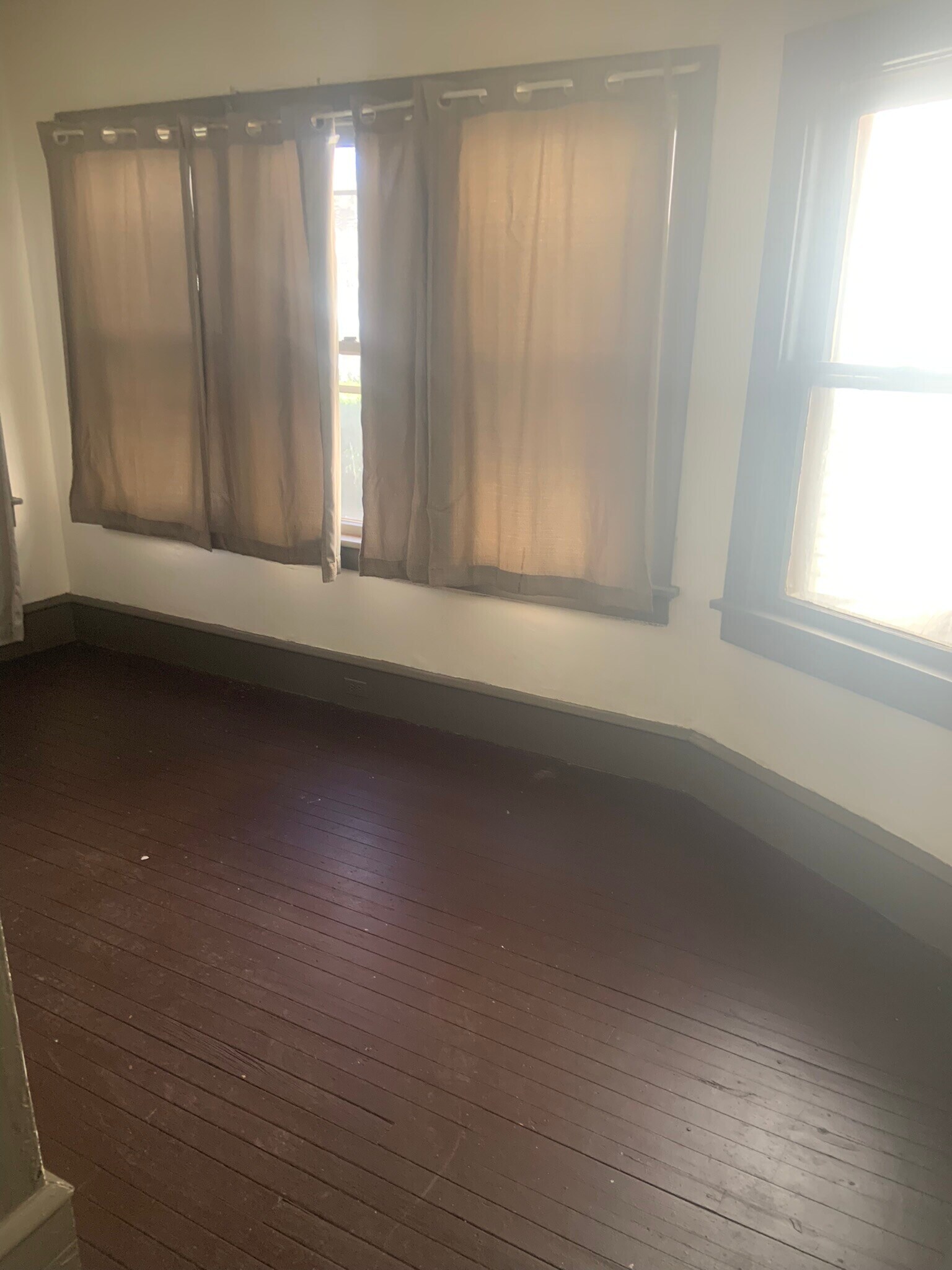 Building Photo - 850 S Franklin St