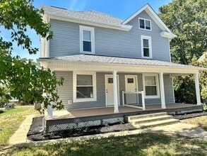 Building Photo - 7945 High St