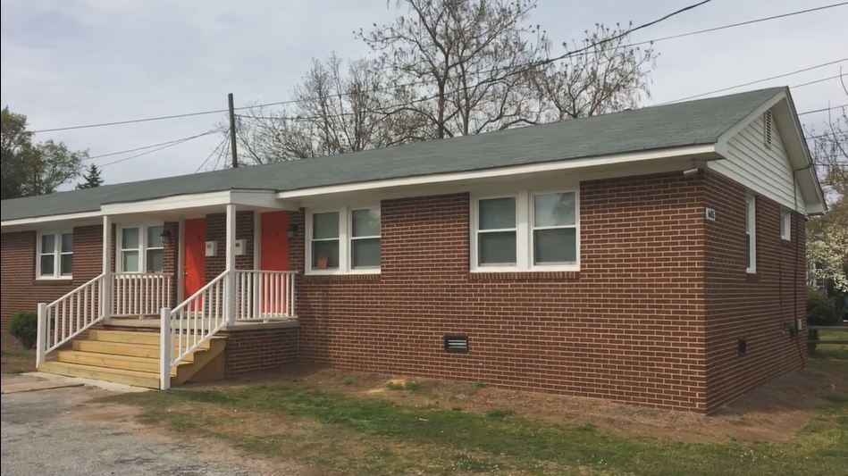 Building Photo - 605 N Adair Street Apt #4