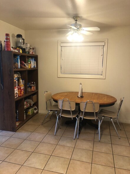 Building Photo - 744 E 750 N St