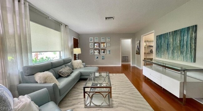 Building Photo - 235 Fordham Dr