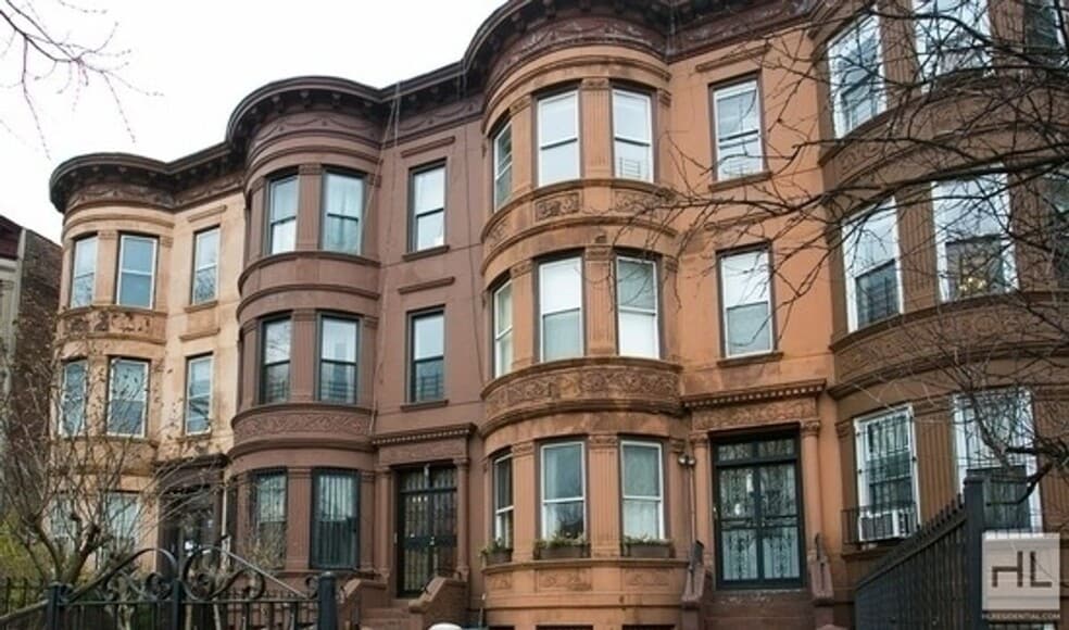 Building Photo - EASTERN PARKWAY / Remarkable Renovated 4-B...