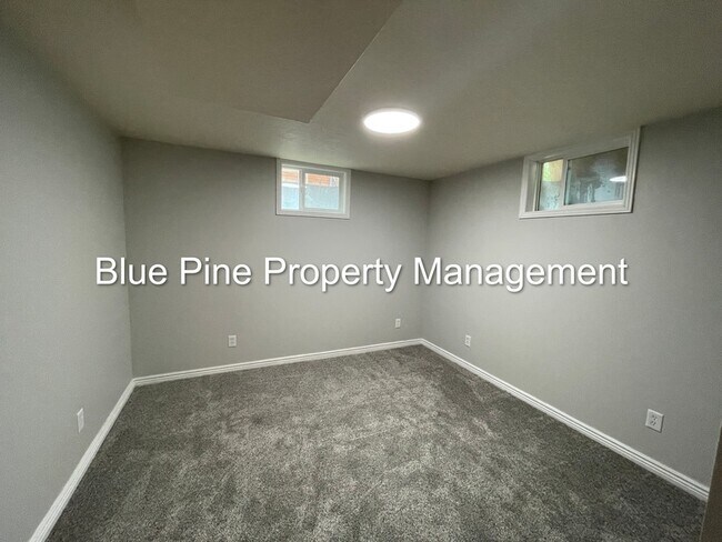 Building Photo - 505 Sykes Dr