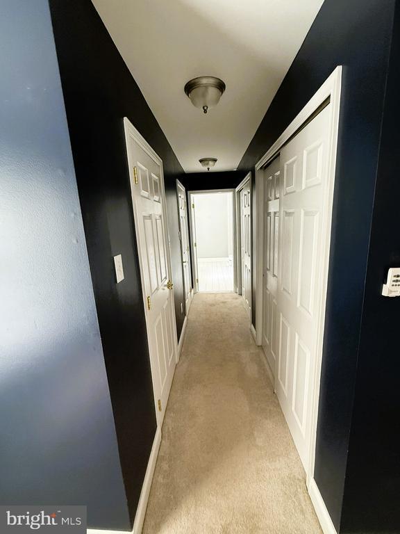 Building Photo - 82 Brecknock Ct