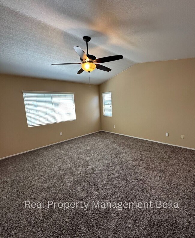 Building Photo - 3 Bed 3 Bath Perris Home w/ Office Space & Community Pool
