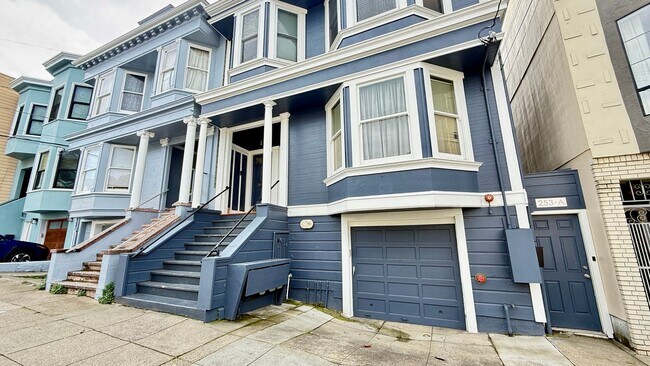 Building Photo - LT11MAIN