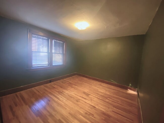 Building Photo - 1003 N 16th St