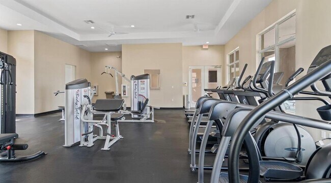 Building Photo - 1535 Lumber Ave