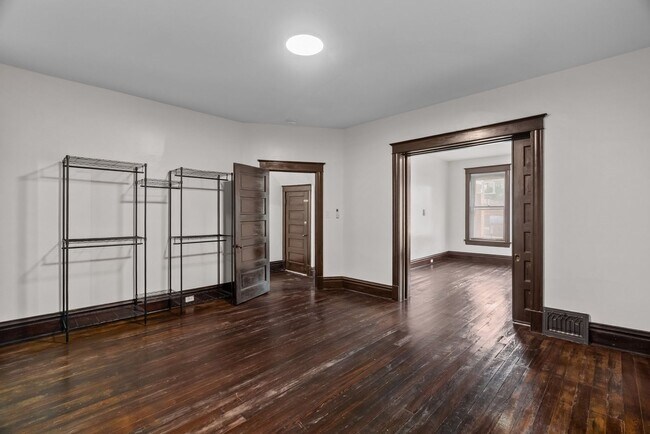 Building Photo - 2042-2044 RUSSELL BLVD