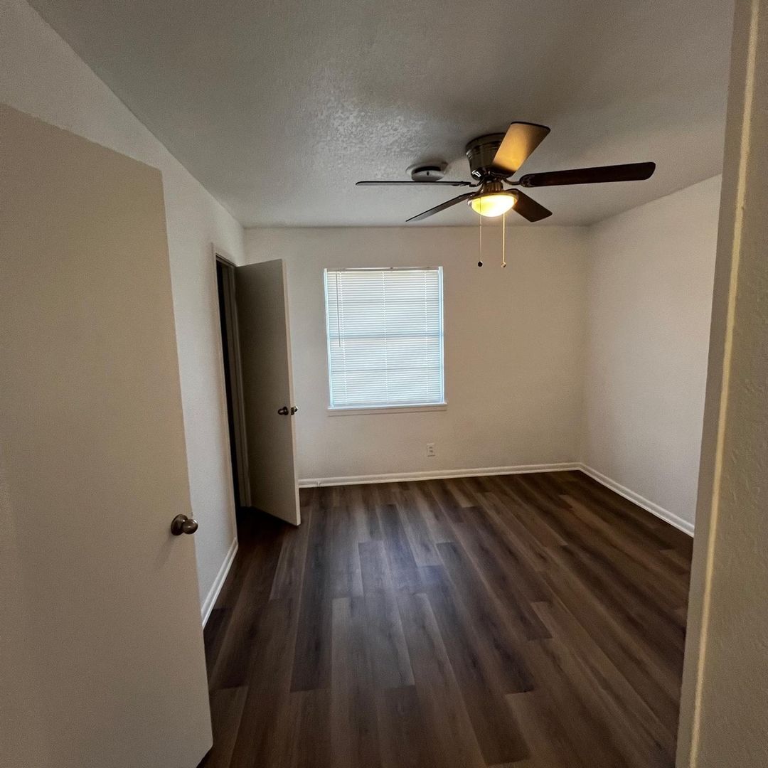 Building Photo - 3200 Zephyr Rd