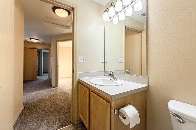 Building Photo - South Richland 4-Bedroom Home With Large Backyard