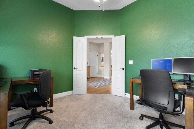 Building Photo - 460 Country Meadows Blvd