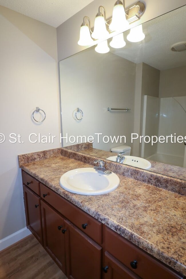 Building Photo - Located in Lincoln, AL. -Close to Town and the Honda Plant