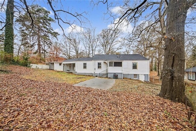 Building Photo - 725 Matilda Pl NW