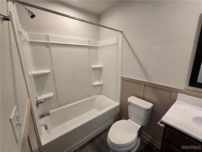 Building Photo - 113 South Dr