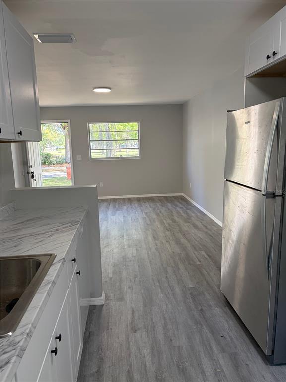 Building Photo - 190 Ventris Ave W