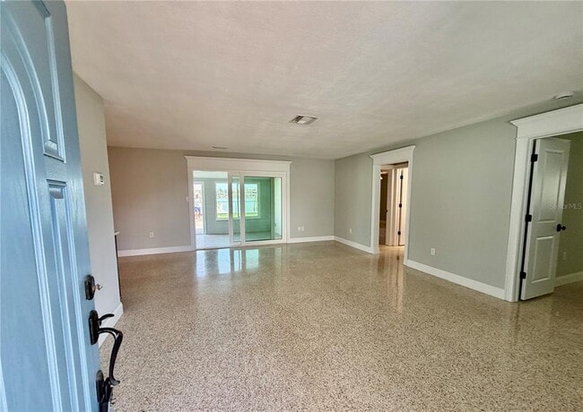 Building Photo - 17045 Dolphin Dr