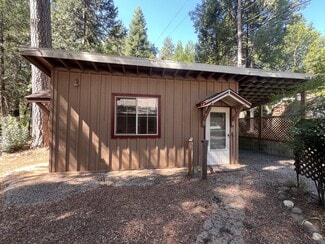 Building Photo - 12524 Valley View Rd