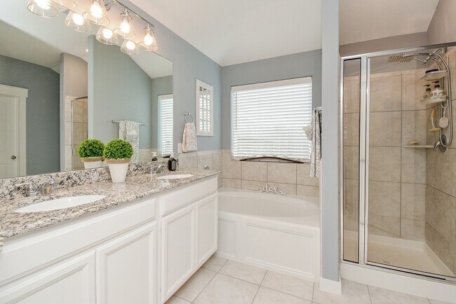 Building Photo - 31430 Stone Ridge Forest Dr