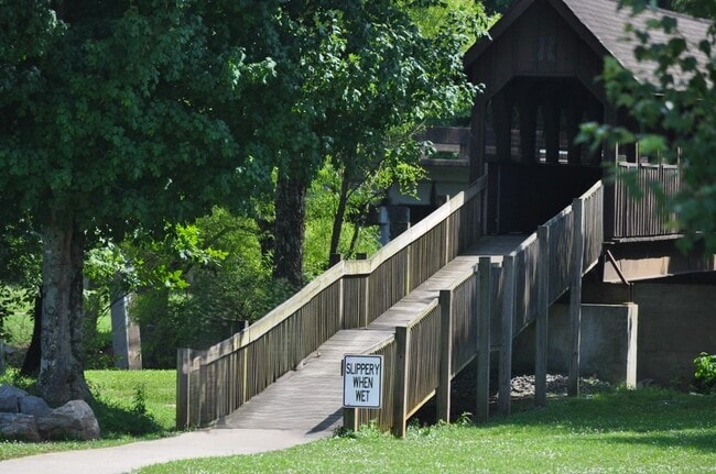 Building Photo - 12917 Tallulah Dr