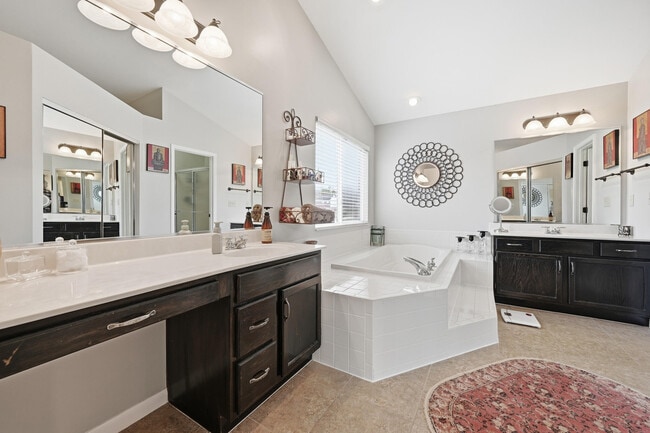 Building Photo - 1815 Mountainview Ct