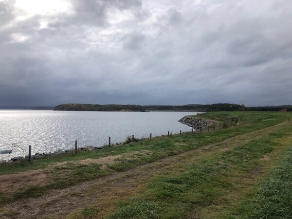Building Photo - 3 Dike Dr