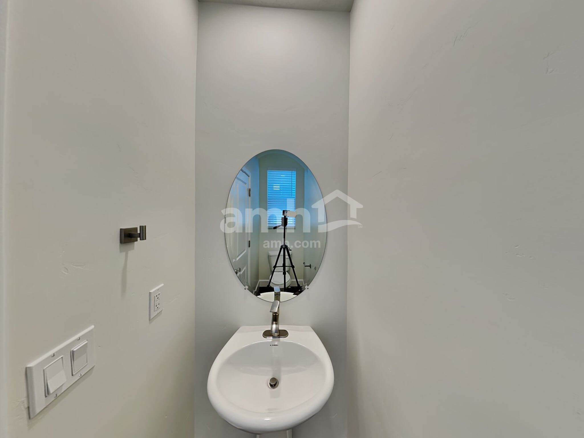 Building Photo - 6109 W Arranmore Dr