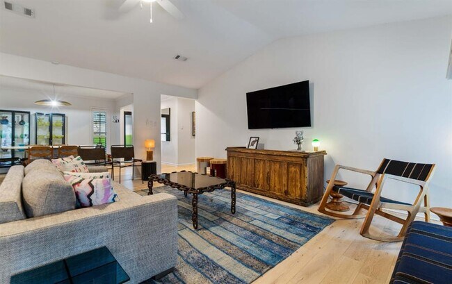 Building Photo - 3307 Sanderling Trail