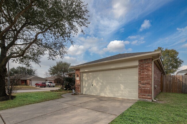 Building Photo - 4710 Shane Creek Ln