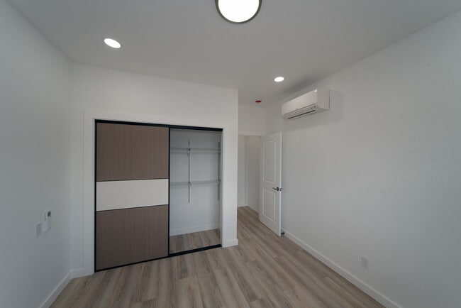 Building Photo - 98-352 Pono St