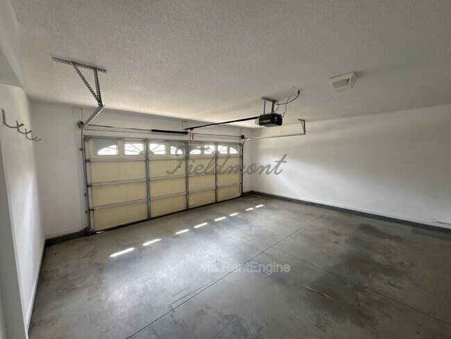 Building Photo - 102 Wyndham Ct