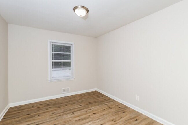 Building Photo - 6281 Denny Ln SW